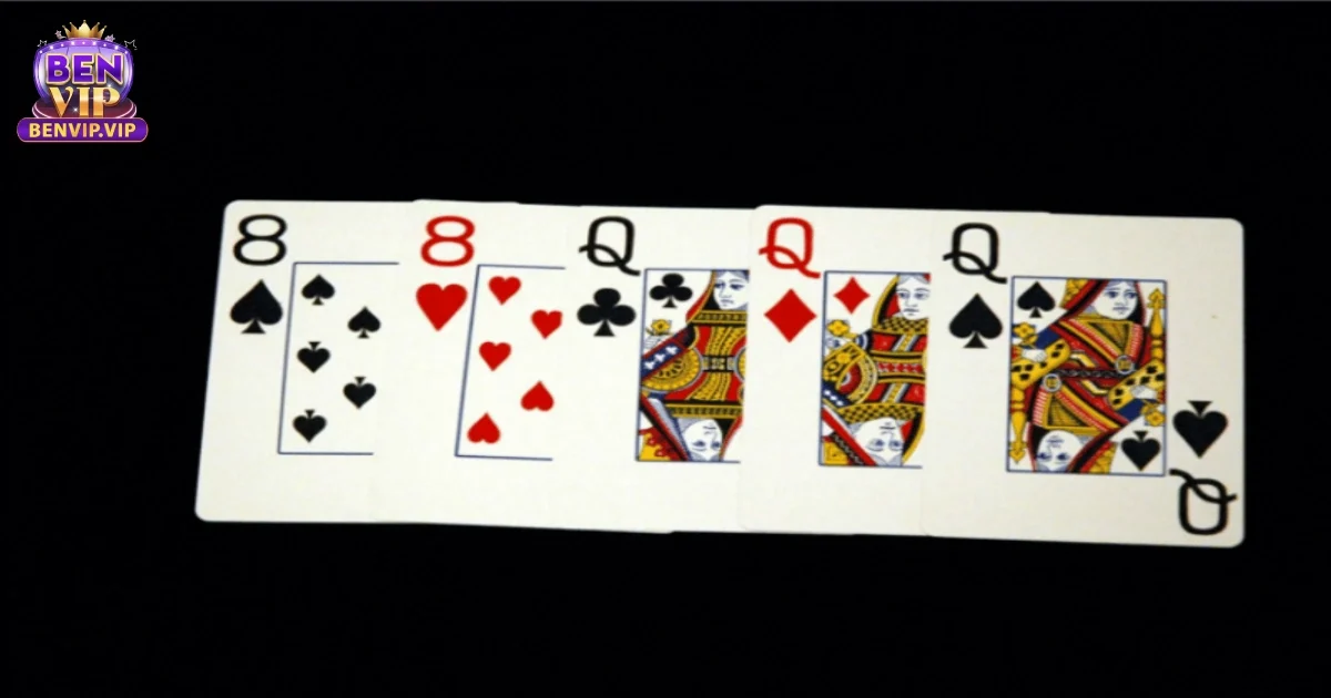 Thùng Phá Sảnh (Straight Flush)