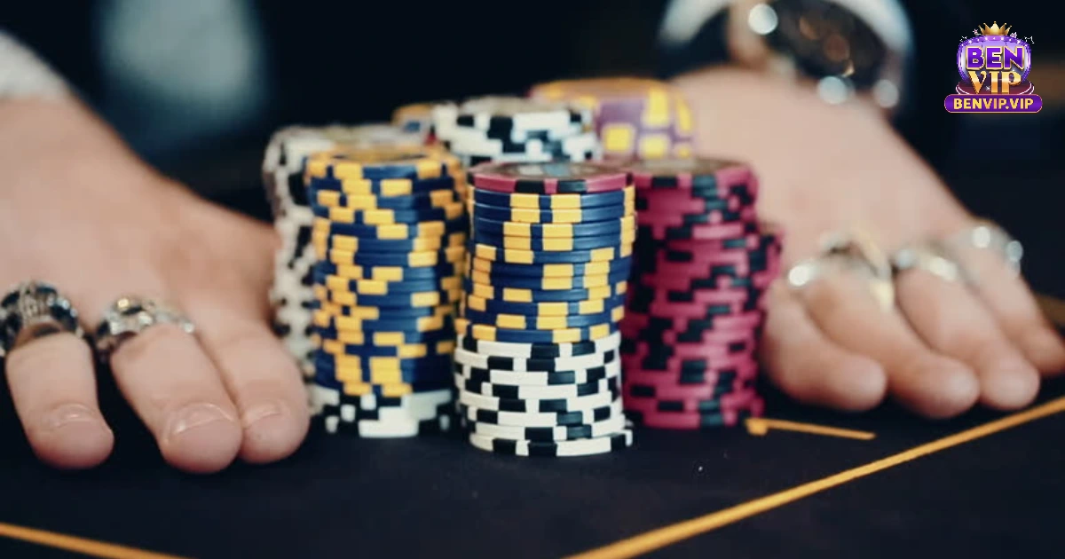 Việc hiểu rõ thứ tự bài poker là điều không thể thiếu khi chơi